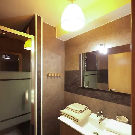 Au Buisson De Roses Colmar