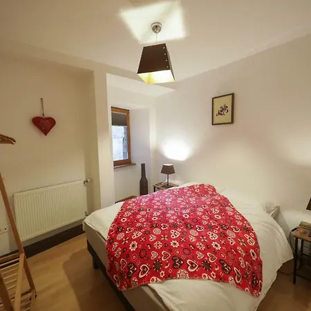 Au Buisson De Roses Apartament *