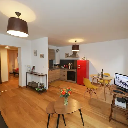 Au Buisson De Roses * Colmar